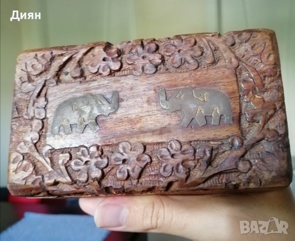 Дървена кутия със Слонове , снимка 1 - Антикварни и старинни предмети - 46293925