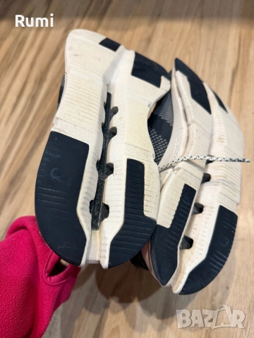 Оригинални маратонки On Running Cloudnova Black White ! 41, снимка 10 - Маратонки - 53760243