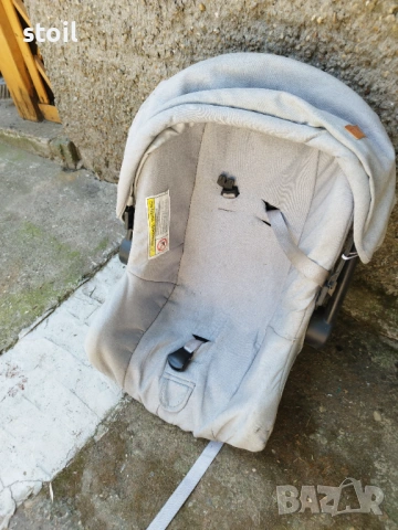 столче за кола за бебе