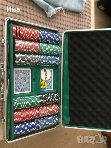 Куфар за игра на покер, снимка 1 - Настолни игри - 46366903