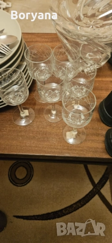 Чаши за ракия със столче - 6 бр , снимка 2 - Сервизи - 52619175