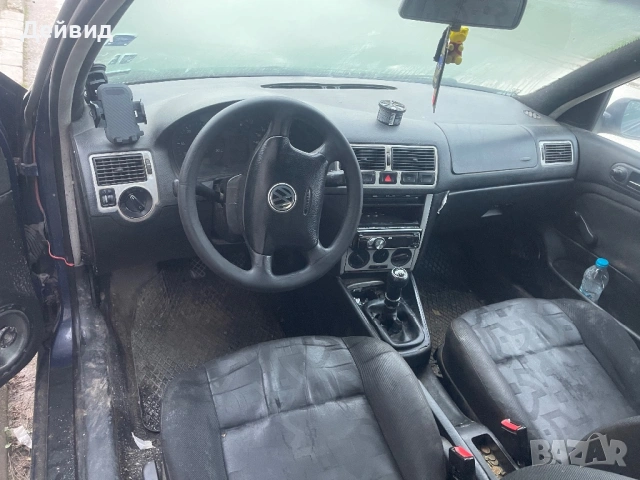 Голф 4 1.9 сди / Vw Golf 1.9 SDI, снимка 3 - Автомобили и джипове - 53534320
