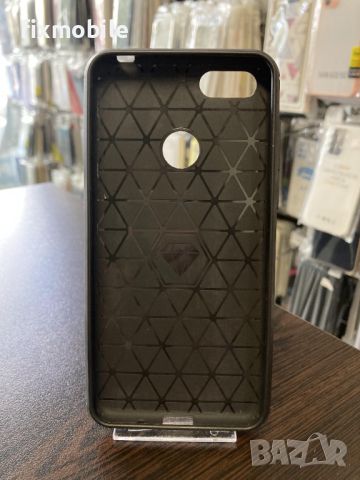 Motorola Moto E6 Plus карбон силиконов гръб / кейс, снимка 4 - Калъфи, кейсове - 46818049