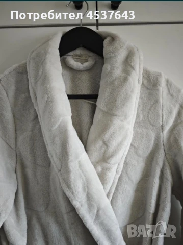 Супер топъл домашен халат Oysho - син и бял цвят, снимка 7 - Други - 51072818