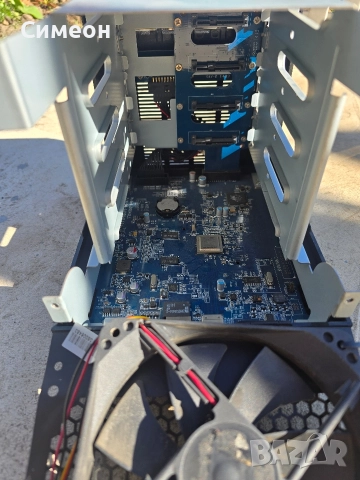 Synology ds414j NAS, снимка 3 - Външни хард дискове - 52864040