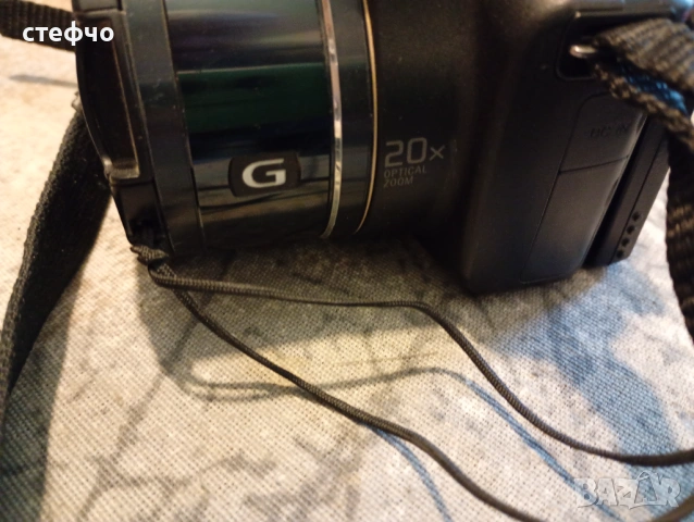 Предлага готина японска фотокамера Soni HX 1, снимка 3 - Фотоапарати - 54126666