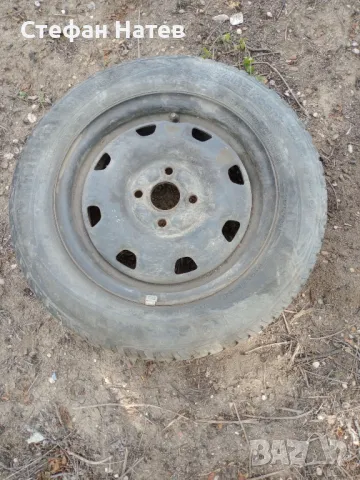 Продавам джанта с гума 