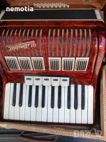 Акордеон Велтмастер 40 баса