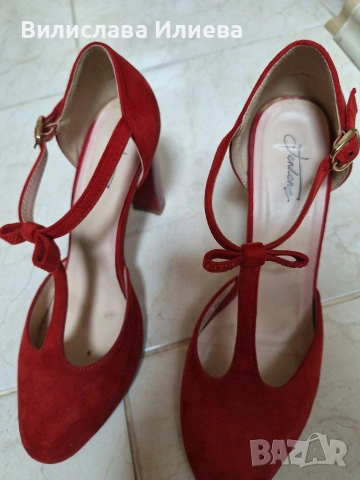 Подарявам дамски обувки, снимка 2 - Дамски обувки на ток - 53005788