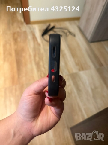 Кейс Guess за iPhone 16 pro, снимка 3 - Калъфи, кейсове - 52459806