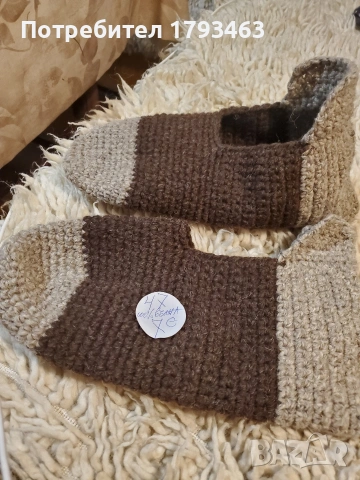 Ръчно плетени мъжки терлици от вълна, размер 47, снимка 11 - Мъжки чорапи - 50025586