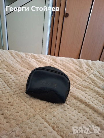 Продавам чанта несесер