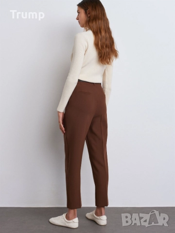 Стилен панталон в кафяво, с колан, снимка 3 - Панталони - 52219208