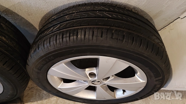 Лети джанти 16 с летни гуми Michelin Primacy 5 205 55 16, снимка 4 - Гуми и джанти - 53937969