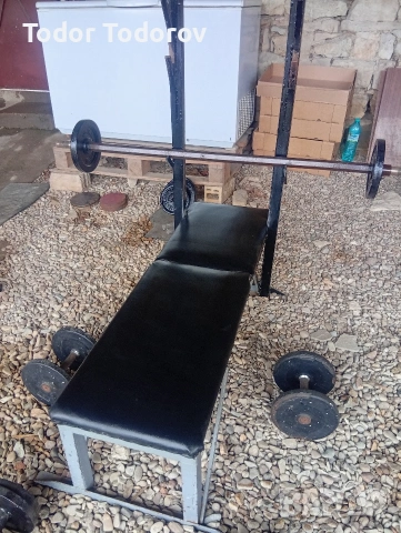 Продавам лежанка 