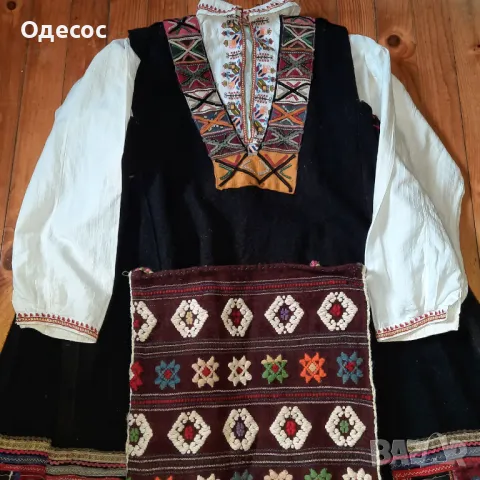 Автентична Тракийска носия, снимка 5 - Антикварни и старинни предмети - 50240559