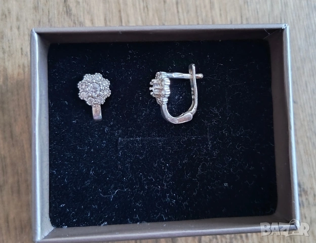 Детски сребърни обици , снимка 6 - Колиета, медальони, синджири - 53132992