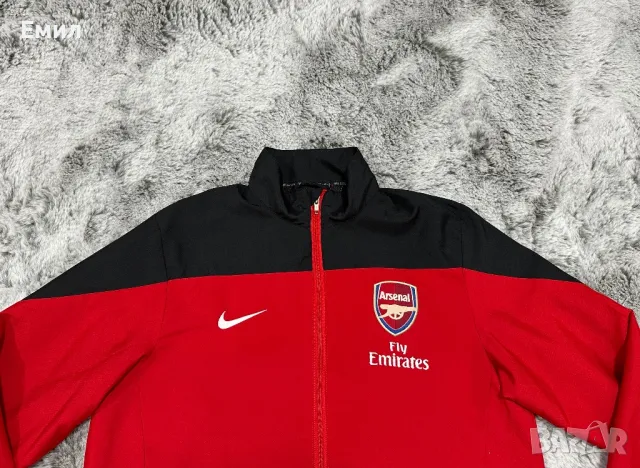 Оригинално горнище Nike x Arsenal, Размер M, снимка 2 - Спортни дрехи, екипи - 47721236