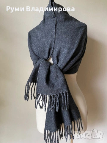 Мъжки, сив шал от 100 % агнешка вълна
