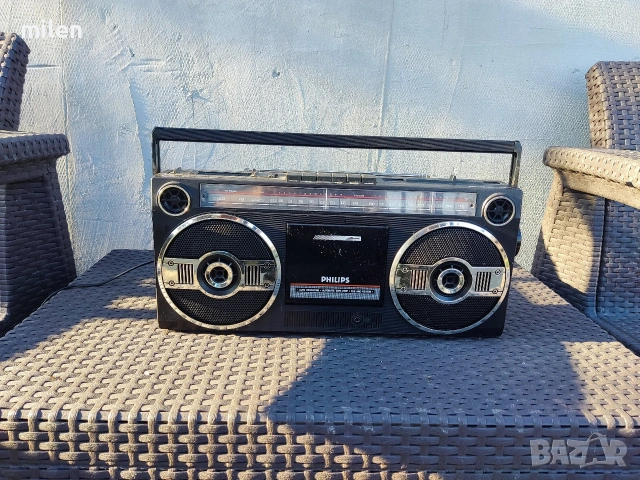 Радио касетофон Philips D8050