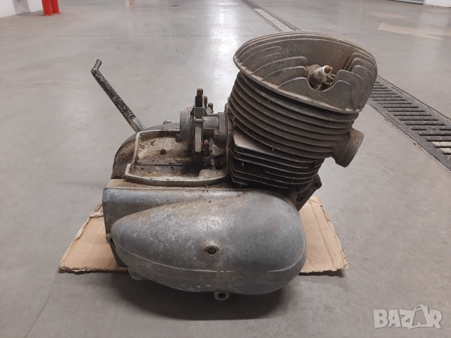 Двигател за Ковровец 175 куб.см., снимка 6 - Мотоциклети и мототехника - 52105836