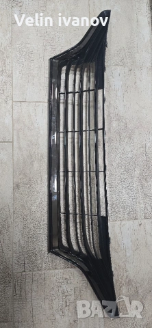 решетка долна за тойота ярис , снимка 3 - Части - 53718500