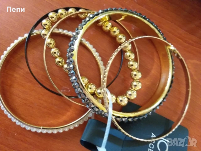 Комплект гривни, снимка 5 - Гривни - 51199101