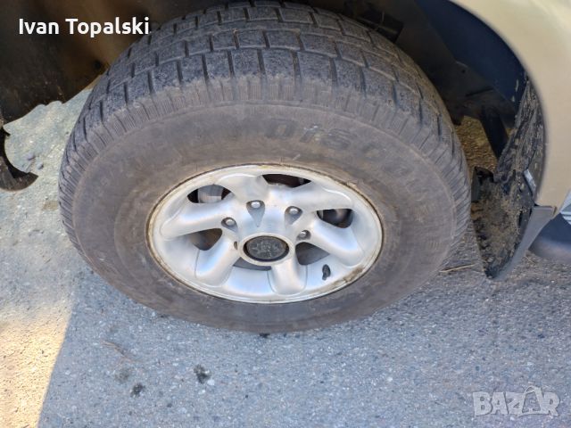 Гуми с джанти комплект 235/75R15 , снимка 6 - Гуми и джанти - 45262351