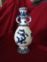 Китайска порцеланова ваза (копие на ваза от династията Цин от 17 век), снимка 1 - Антикварни и старинни предмети - 45253884