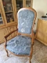 Старинно кресло от дърво с нова тапицерия, снимка 1