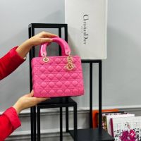  Christian Dior чанти дамски розови, снимка 2 - Чанти - 45372986