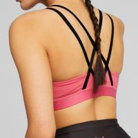 Дамско спортно бюстие PUMA Low Impact Elite Strappy Training Bra Pink, снимка 2 - Потници - 46166236