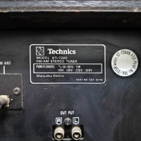 Vintage Стерео тунер Technics ST-7300, снимка 3 - Ресийвъри, усилватели, смесителни пултове - 44940606