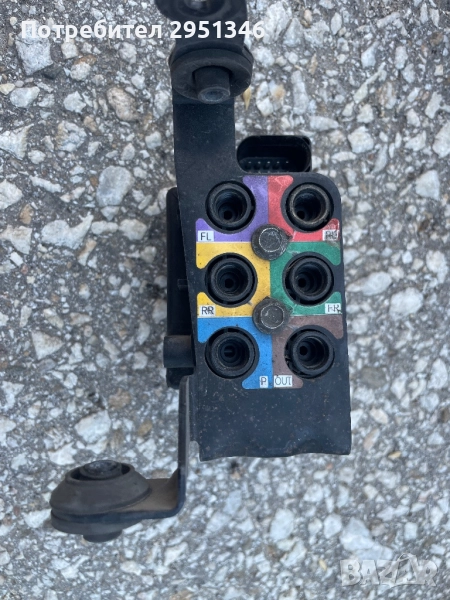 Соленоид въздушно окачване Porsche Panamera 97035815302, снимка 1