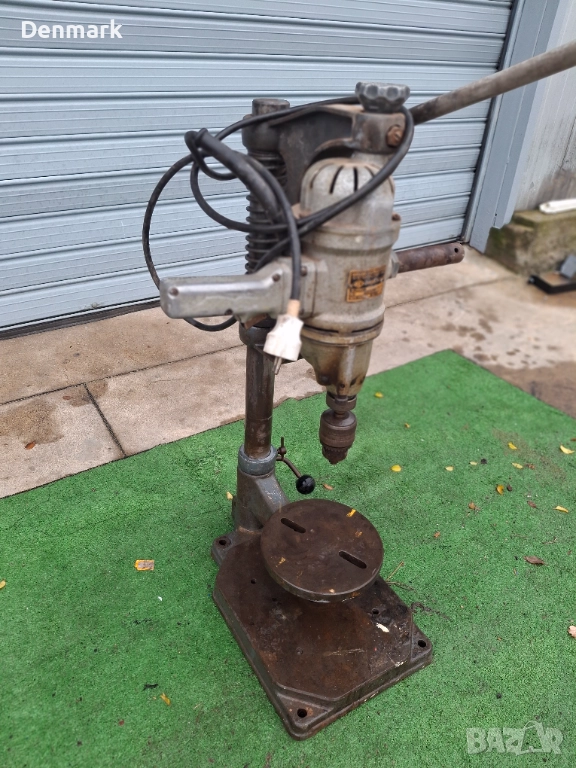 Настолна бормашина монофазна , снимка 1