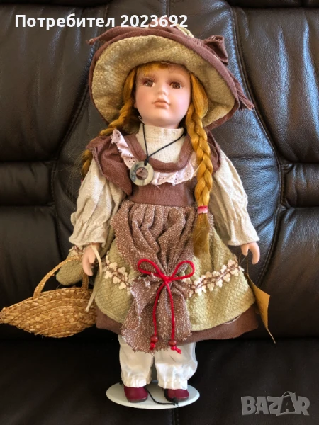 Порцеланова кукла за колекция, снимка 1