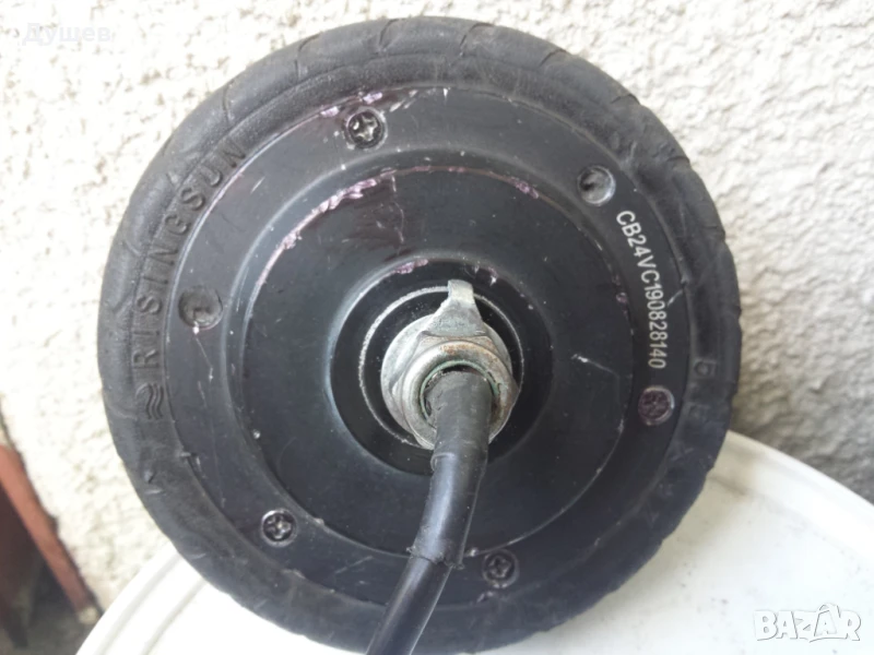 5,5" двигател с гума, 24V / 250W от детска тротинетка, снимка 1