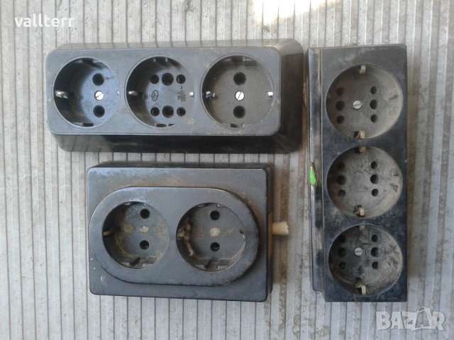 стари звънец корпус часовник кафе машина телефони,плейстейшън.клещи пломби,адаптори 4.5/6/12  волта, снимка 8 - Друга електроника - 51859586