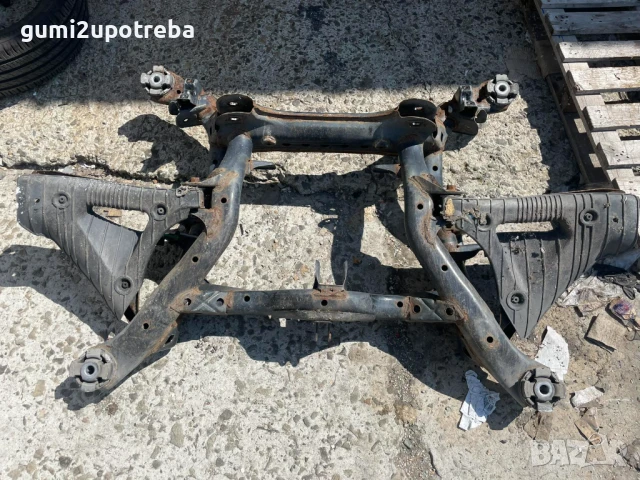 Заден Мост Porsche Cayenne 3.0D 92A/EG22/2012, снимка 4 - Части - 50568187