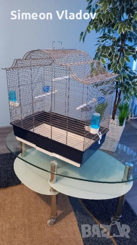 ПРОДАВАМ.КЛЕТКА ЗА ПАПАГАЛЧЕ.