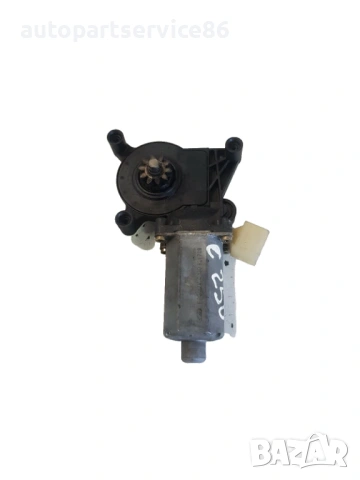 Мотор за стъкло предна дясна врата за Mercedes C Class W202 (2001) 0130821709
