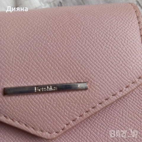 Нова дамска чанта BERSHKA, снимка 2 - Чанти - 53177146