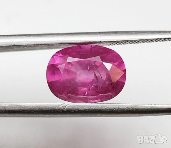 Красив ярко-розов сапфир 2,60 карата с отличен цвят и блясък! Сертификат!, снимка 3 - Други - 54153620