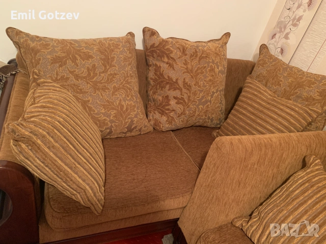 Ъглов диван с лежанка