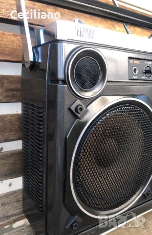 Радиокасетофон HITACHI TRK-8180Е В много добро визуално и техническо състояние!, снимка 13 - Радиокасетофони, транзистори - 53525866