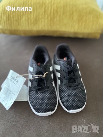 Нови оригинални маратонки Adidas, снимка 2 - Детски маратонки - 45270578
