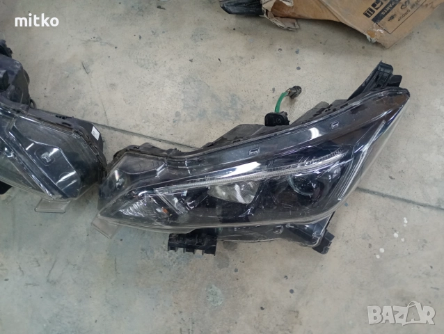 Фарове Нисан лийф, снимка 2 - Части - 52651681