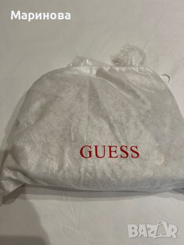 Бежова чанта Guess , снимка 12 - Чанти - 46473775