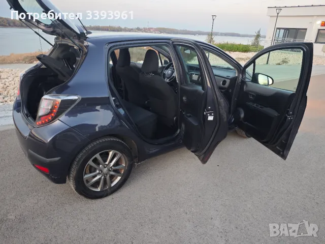 Toyota Yaris 1.0 , снимка 9 - Автомобили и джипове - 48311361