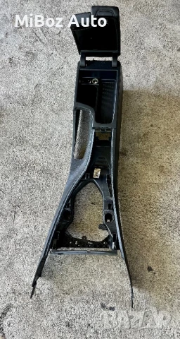 Подлакътник БМВ Е90 91 BMW, снимка 3 - Части - 50611099